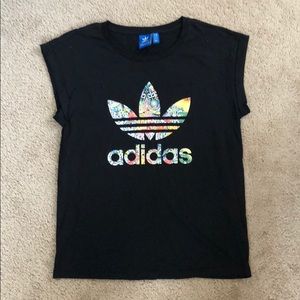 WOMANS ADIDAS WORKOUT SHIRT | sz: S|